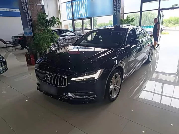Volvo S90