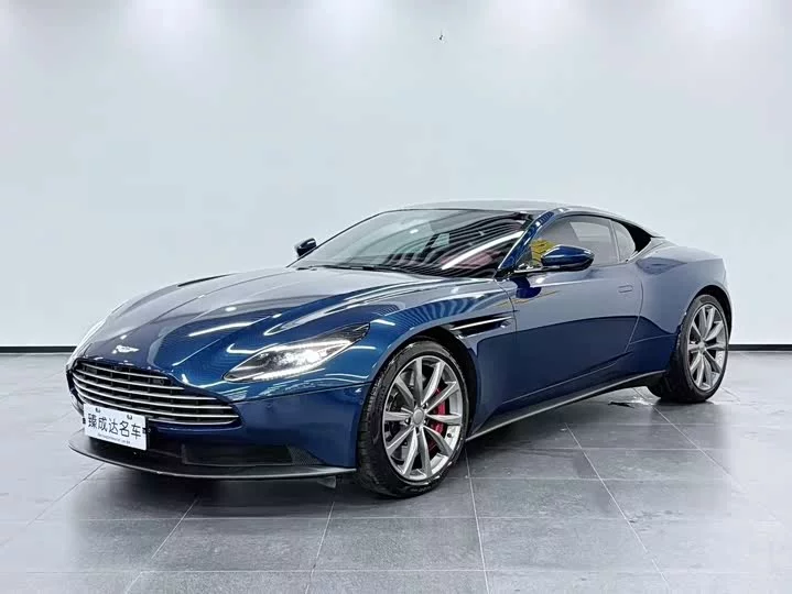 Aston Martin DB11