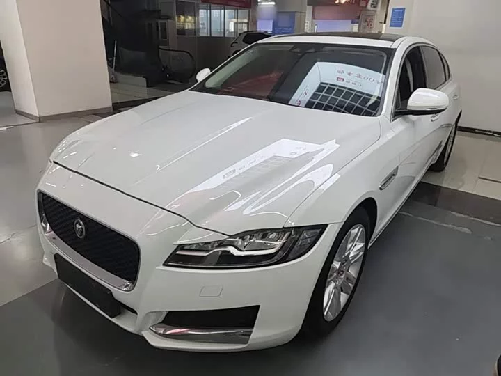 Jaguar XFL