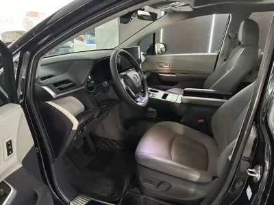 Toyota Granvia