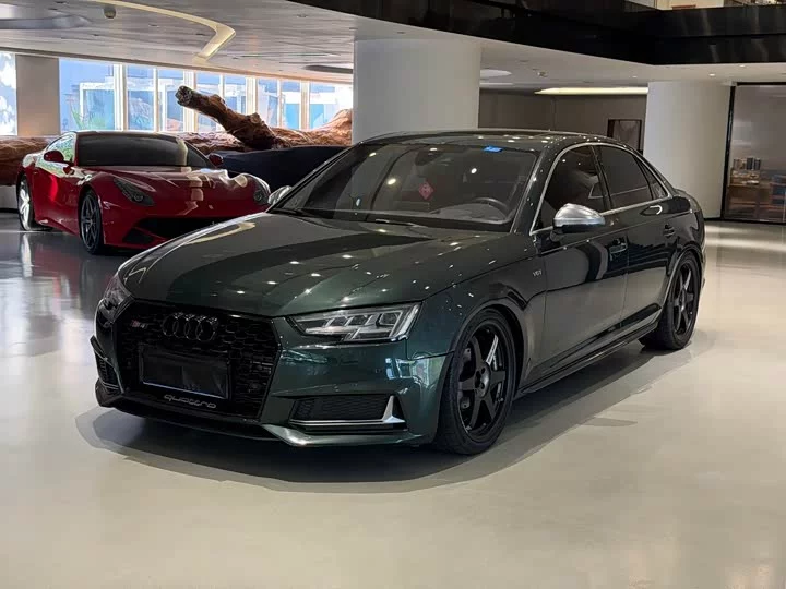 Audi S4