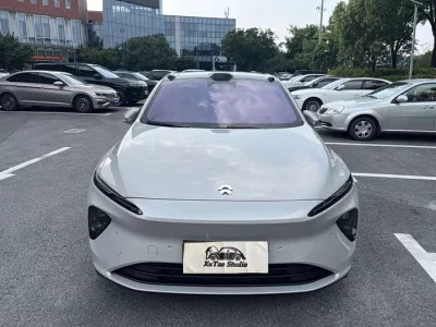 NIO ET7