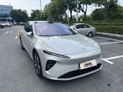 NIO ET7