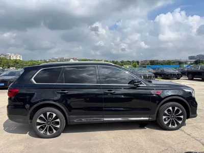 Hongqi HS7
