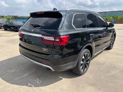 Hongqi HS7