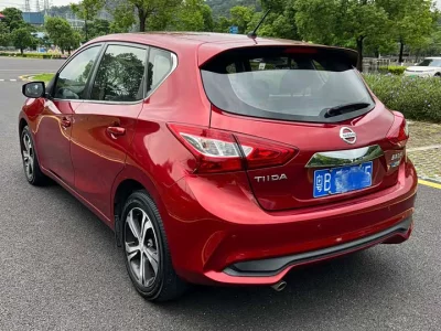 Nissan Tiida