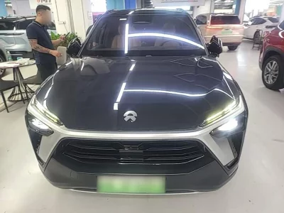 NIO ES8