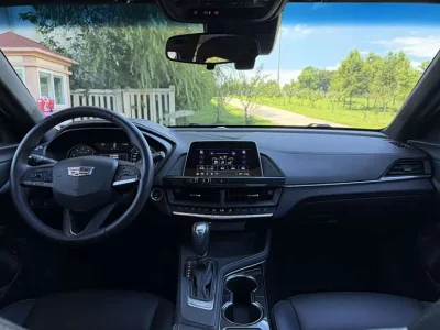 Cadillac CT4