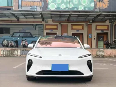 NIO ET5T