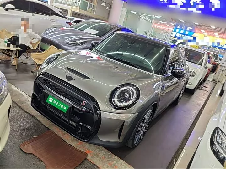 MINI 