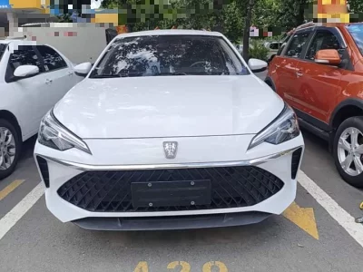 Roewe i5