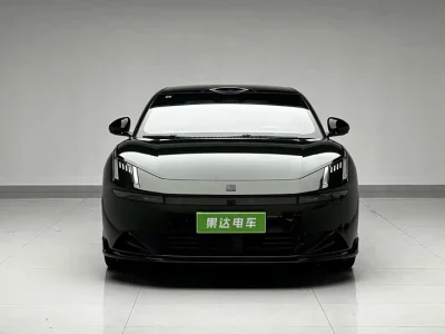 Lynk & Co 10