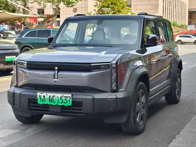iCAR 03