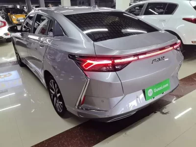 Dongfeng Yixuan