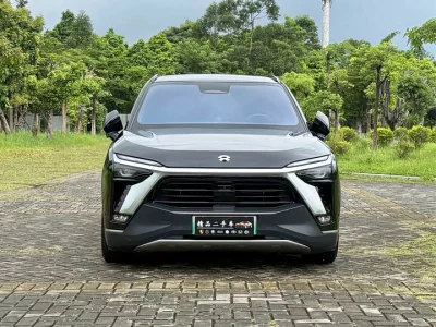 NIO ES8