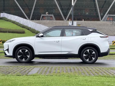 Dongfeng L7