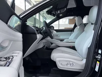 XPeng G9