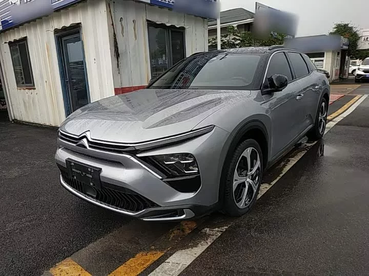 Citroën Versailles C5 X