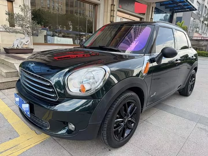 MINI COUNTRYMAN