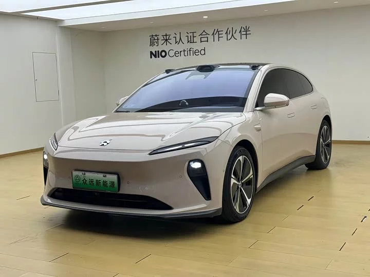 NIO ET5T