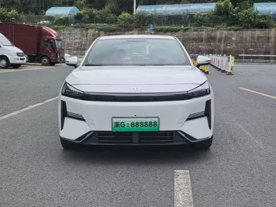 Geely Galaxy L6