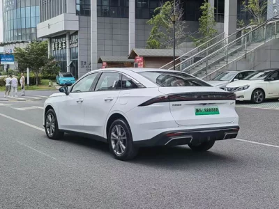 Geely Galaxy L6