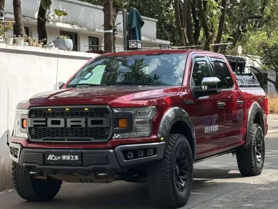 Ford F-150 Raptor