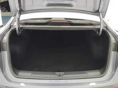 Roewe i5