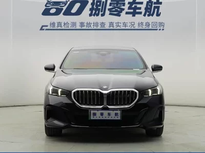BMW i5