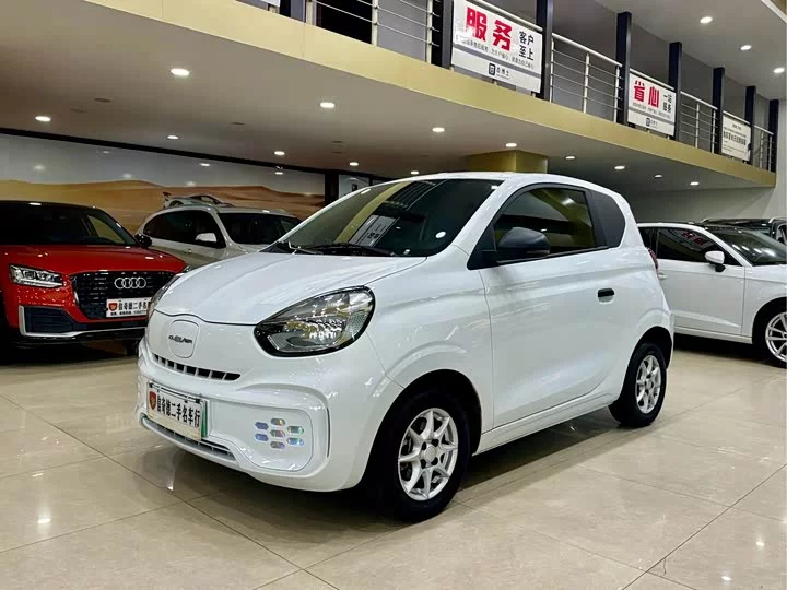 Roewe CLEVER by Colwei