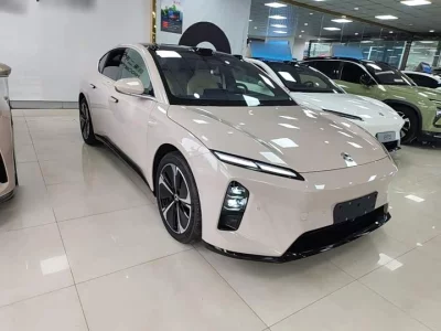 NIO ET5