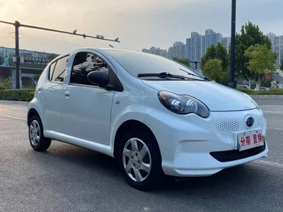 BYD e1