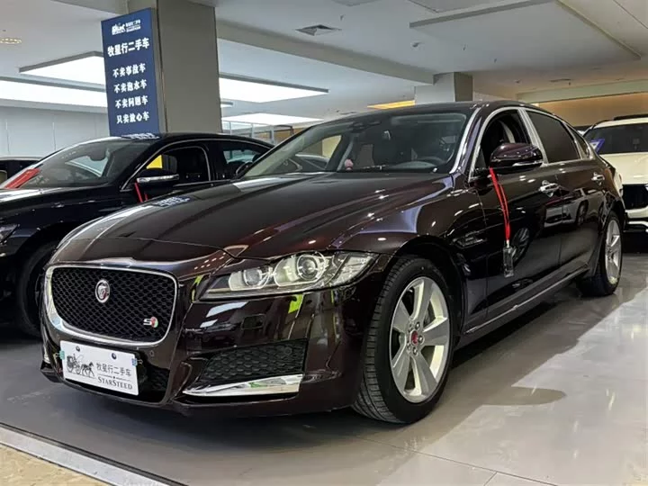 Jaguar XFL