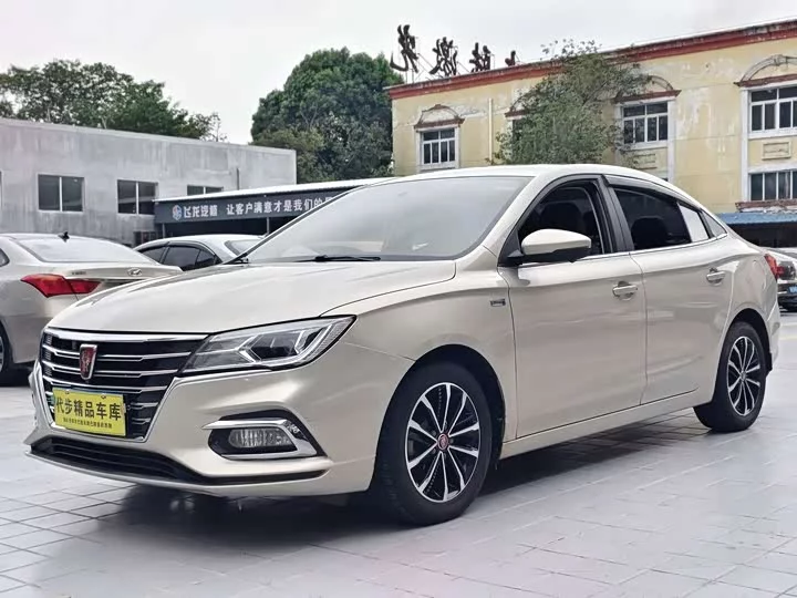 Roewe i5