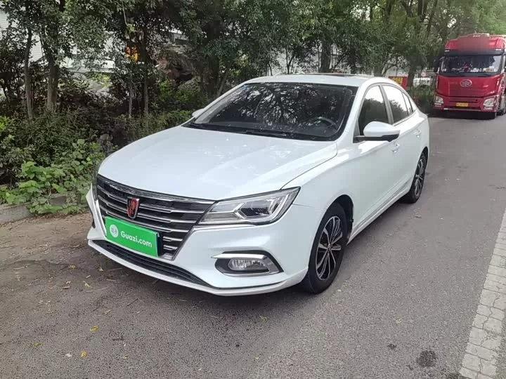 Roewe i5