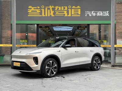 NIO ES8