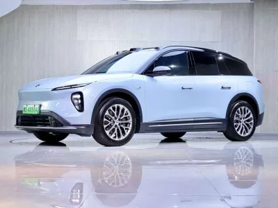 NIO ES6