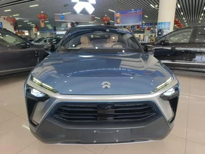 NIO ES8