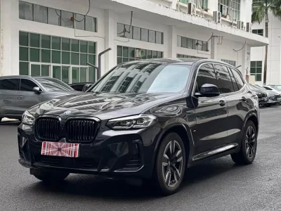BMW iX3
