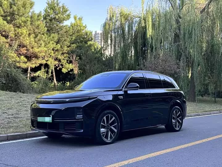 Lixiang L7