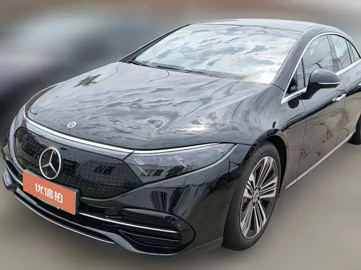 Mercedes-Benz EQS