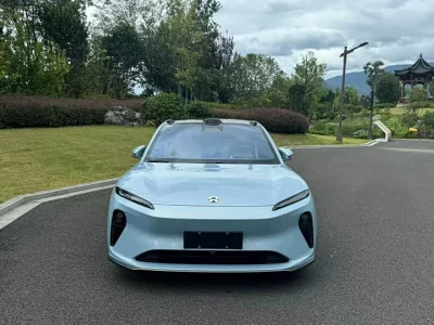 NIO ET5