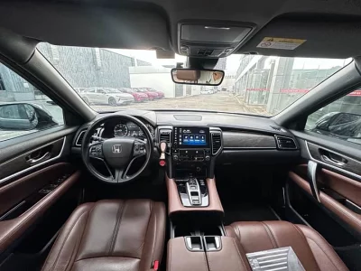 Honda UR-V