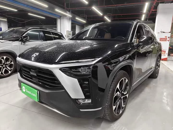 NIO ES8