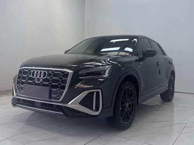 Audi Q2L