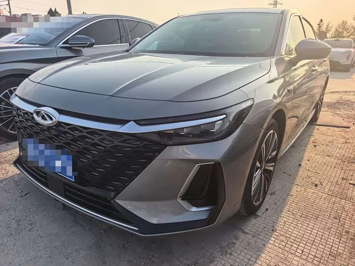 Chery Arrizo 8