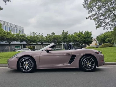 Porsche 718