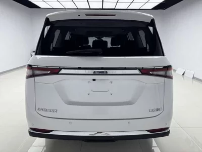Wuling Jiachen