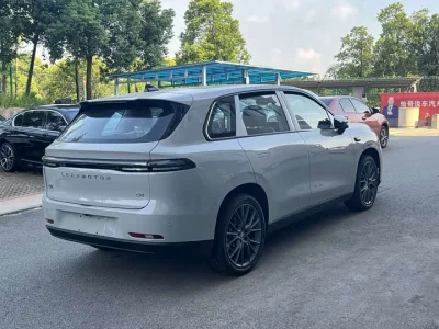 Leapmotor C10