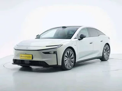 Toyota Platinum 7